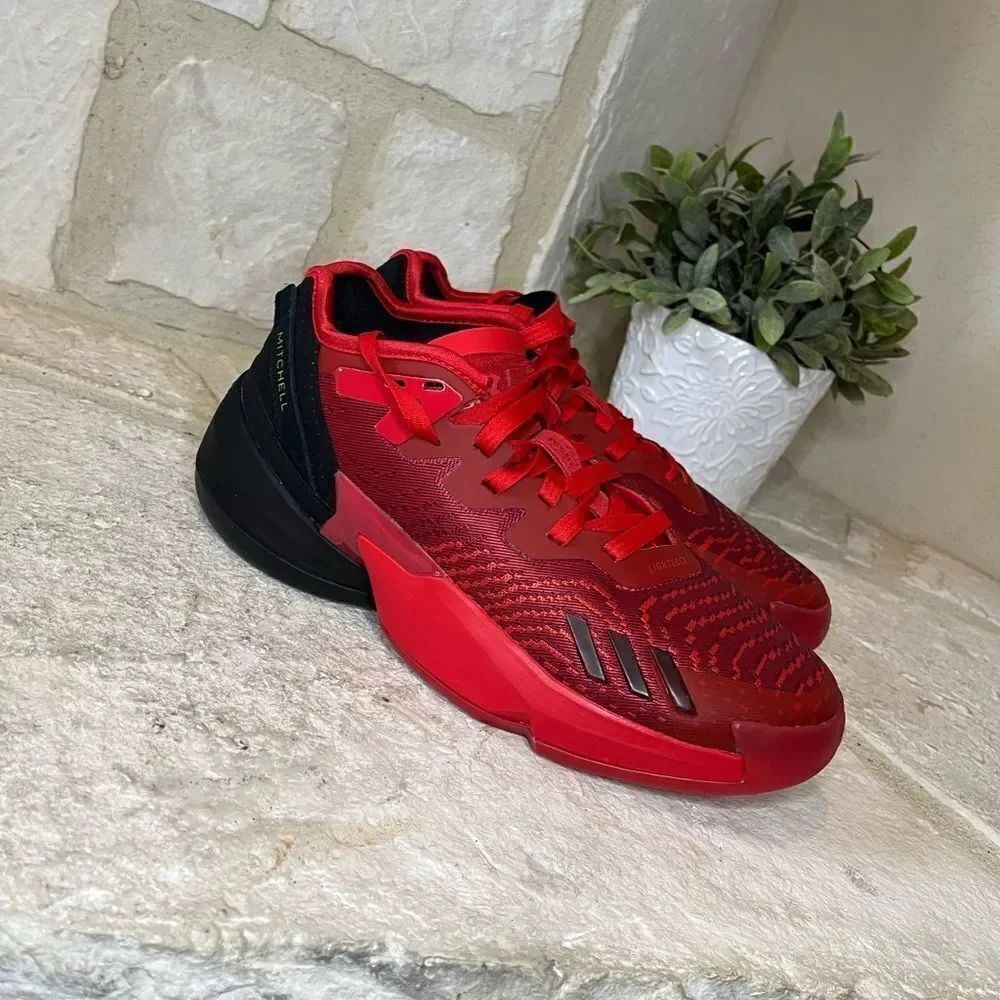 Adidas D.O.N. Issue 4 Red/Black sneakers sz 7